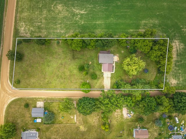 8890 Nw Lake Road, Belvidere Twp, MI 48886
