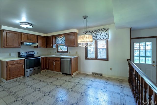 111 O’Brien Drive, Lockport City, NY 14094