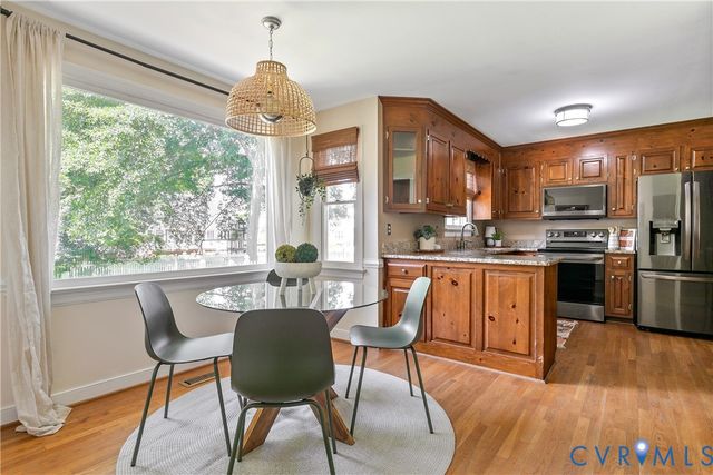 112 Old Brickhouse Ln, Colonial Heights, VA 23834