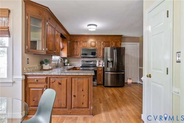 112 Old Brickhouse Ln, Colonial Heights, VA 23834