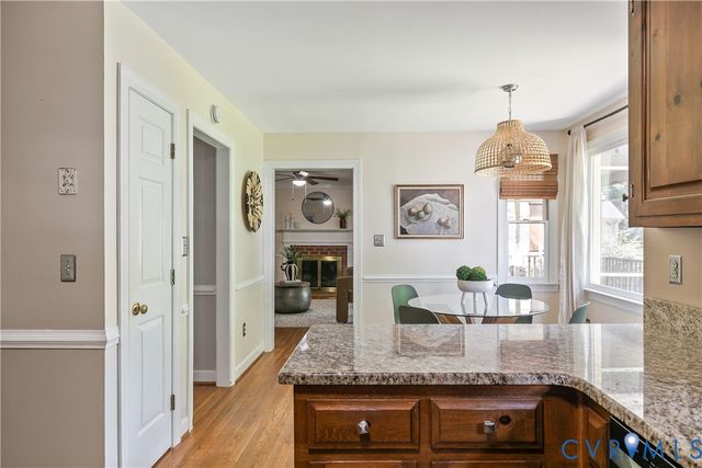 112 Old Brickhouse Ln, Colonial Heights, VA 23834