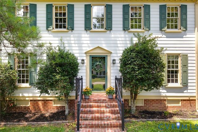 112 Old Brickhouse Ln, Colonial Heights, VA 23834