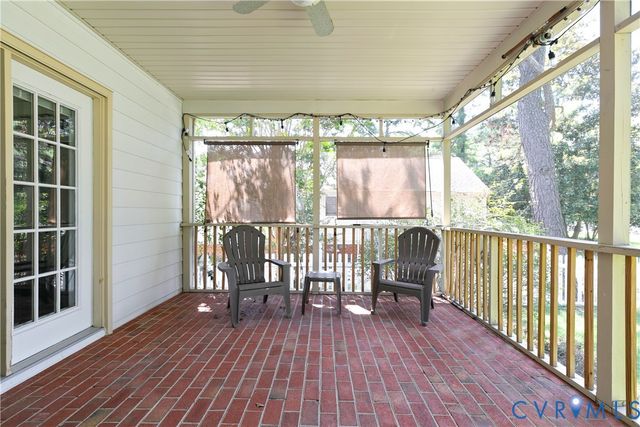 112 Old Brickhouse Ln, Colonial Heights, VA 23834