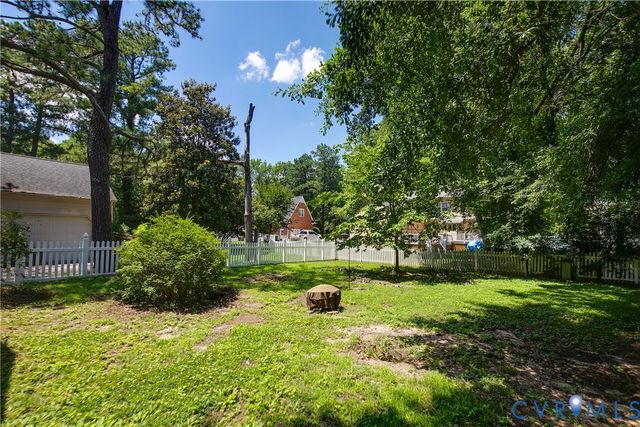 112 Old Brickhouse Ln, Colonial Heights, VA 23834
