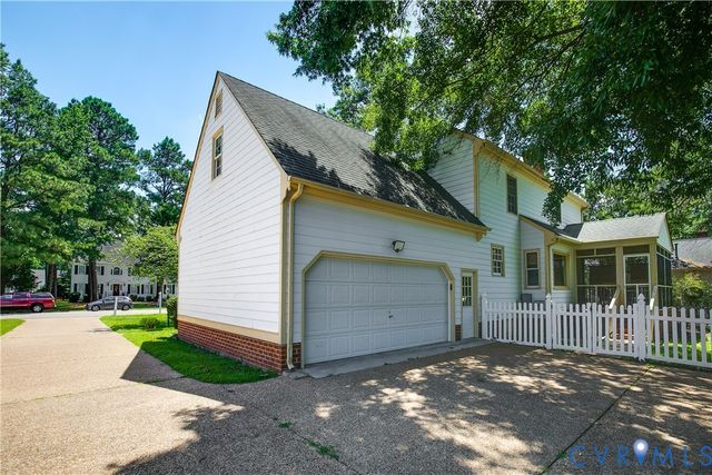 112 Old Brickhouse Ln, Colonial Heights, VA 23834