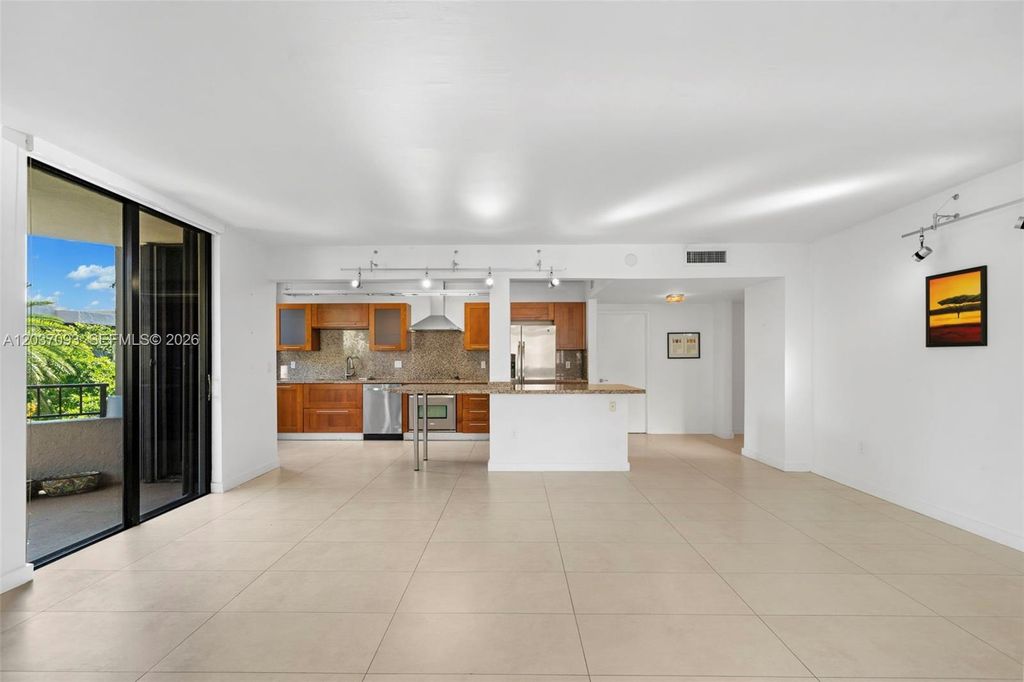 181 Crandon Blvd 301, Key Biscayne, FL 33149