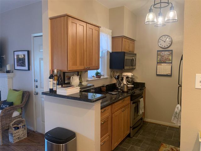 4041 Drake Street 118, Houston, TX 77005