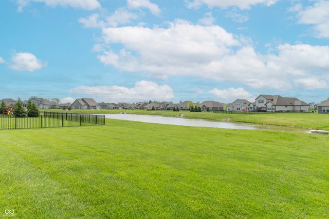 4223 Backstretch Lane, Bargersville, IN 46106