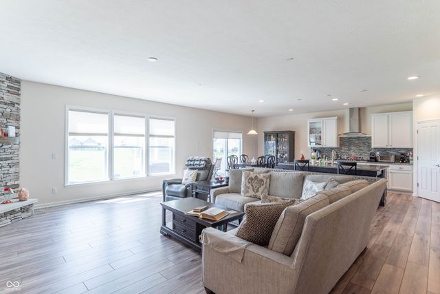 4223 Backstretch Lane, Bargersville, IN 46106