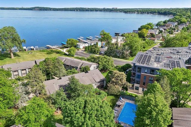 2809 Century Harbor Road, Middleton, WI 53562