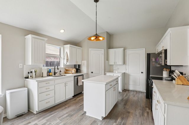 6932 Lomo Alto Drive, Fort Worth, TX 76132
