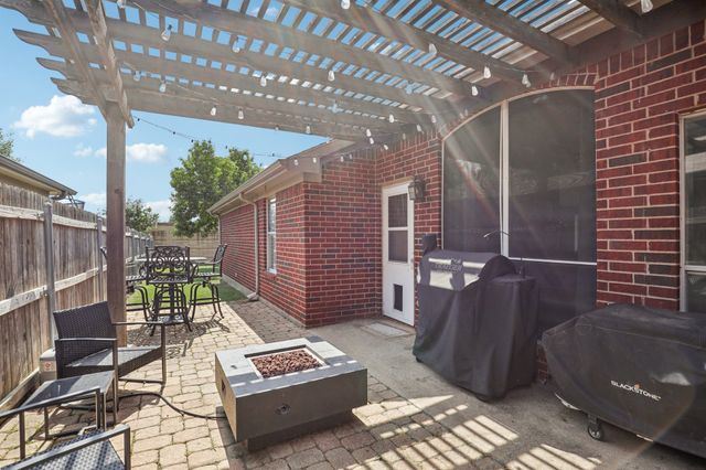 6932 Lomo Alto Drive, Fort Worth, TX 76132
