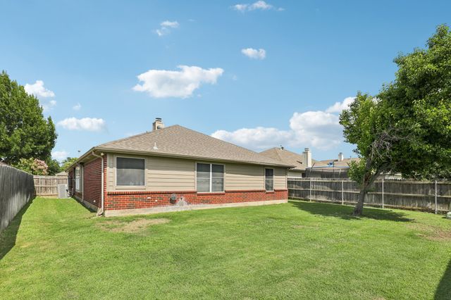 6932 Lomo Alto Drive, Fort Worth, TX 76132
