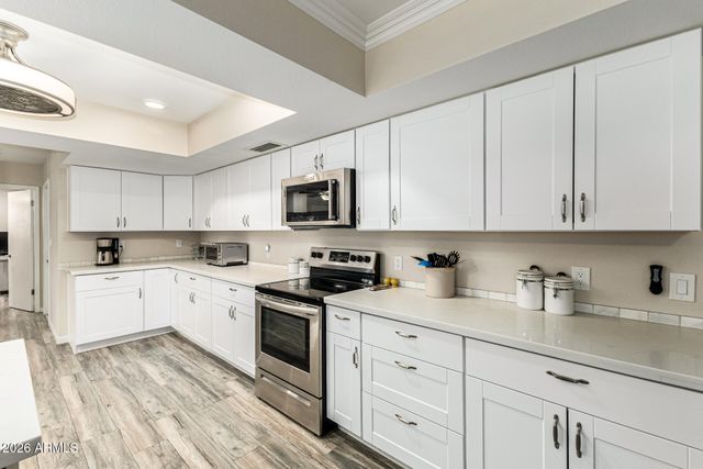 21002 N PALM DESERT Drive, Sun City West, AZ 85375