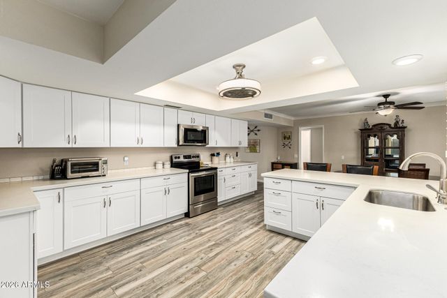 21002 N PALM DESERT Drive, Sun City West, AZ 85375
