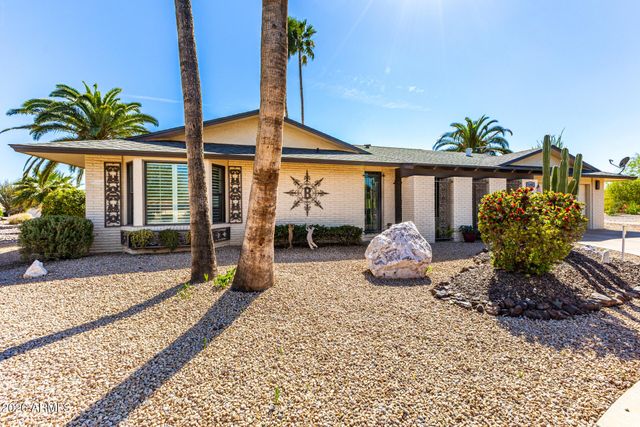 21002 N PALM DESERT Drive, Sun City West, AZ 85375
