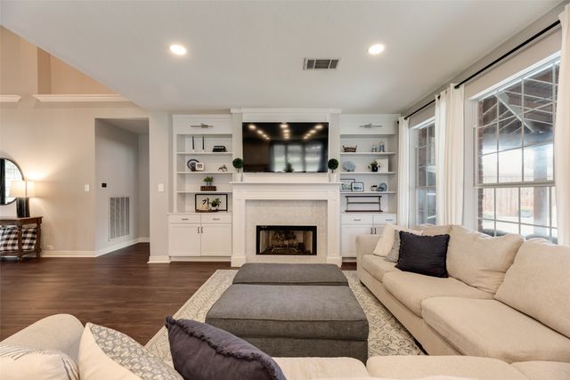 6802 Lochmoor Lane, Garland, TX 75044