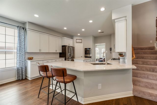 6802 Lochmoor Lane, Garland, TX 75044
