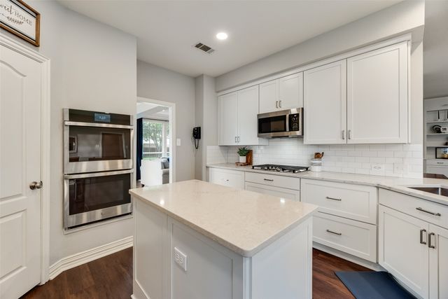 6802 Lochmoor Lane, Garland, TX 75044