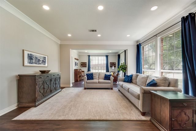 6802 Lochmoor Lane, Garland, TX 75044