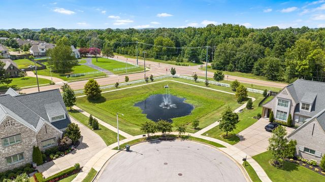 4711 CAROUSEL LN, Collierville, TN 38017