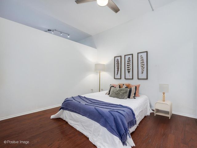 1201 W Adams Street 608, Chicago, IL 60607