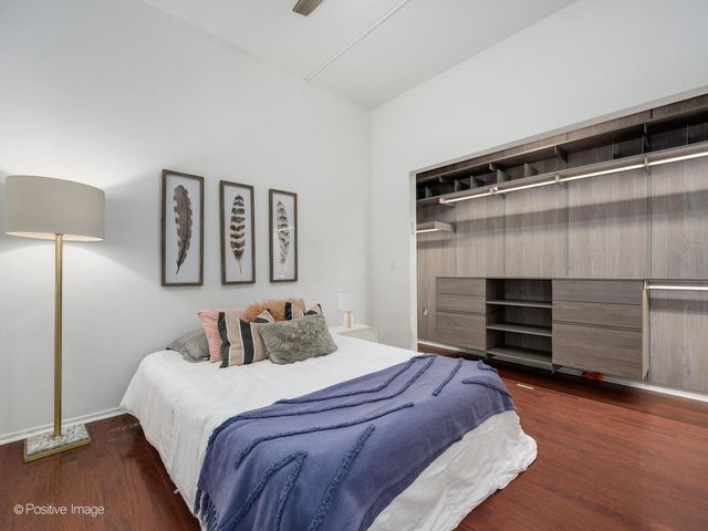 1201 W Adams Street 608, Chicago, IL 60607