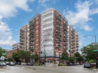 1201 W Adams Street 608, Chicago, IL 60607