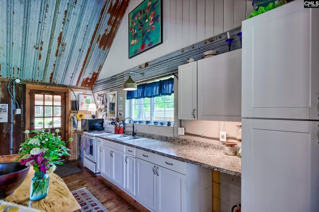 1060 Carolina Lane, Leesville, SC 29070