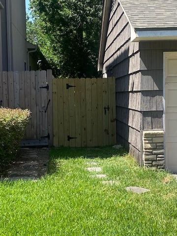 4904 Tamarisk Street, Bellaire, TX 77401