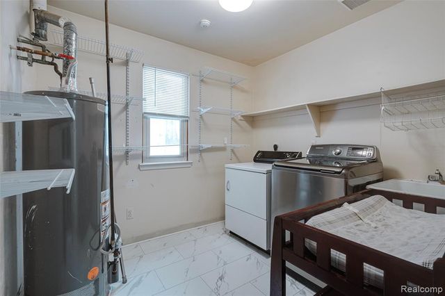 42739 Lilley Pointe Drive, Canton, MI 48187