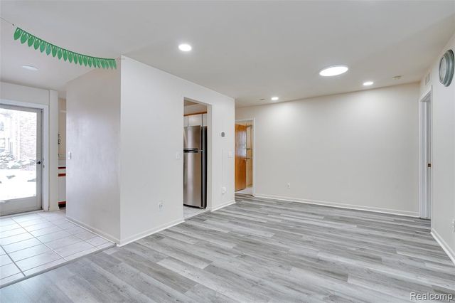 42739 Lilley Pointe Drive, Canton, MI 48187