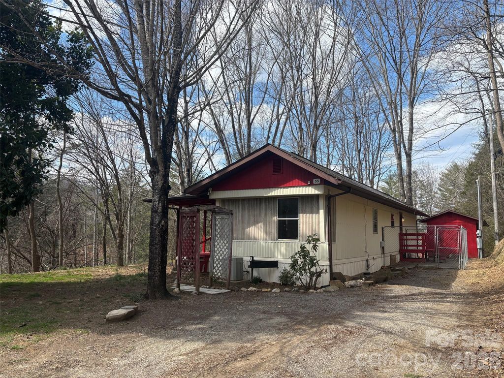 55 Celestial Lane, Whittier, NC 28789