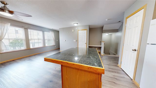 1218 SE Village View Lane, Ankeny, IA 50021