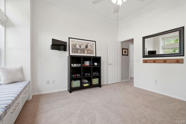 2134 SW Cottonwood Circle, Visalia, CA 93277