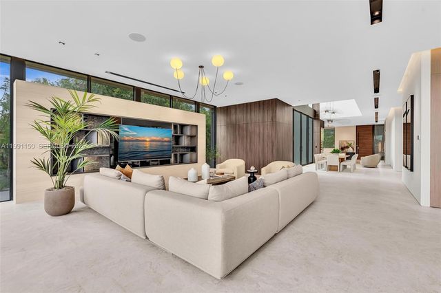 535 N Shore Drive, Miami Beach, FL 33141