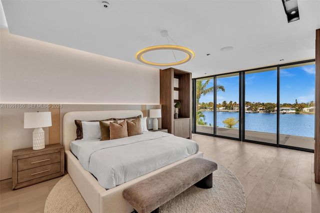 535 N Shore Drive, Miami Beach, FL 33141