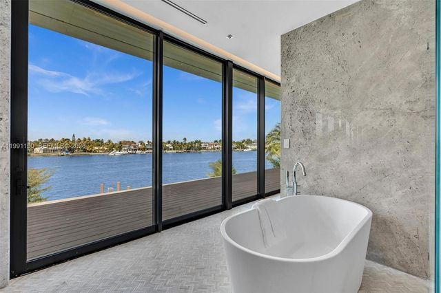 535 N Shore Drive, Miami Beach, FL 33141