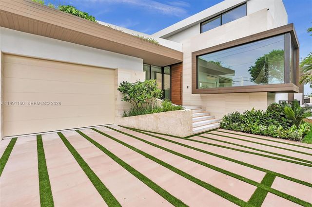 535 N Shore Drive, Miami Beach, FL 33141