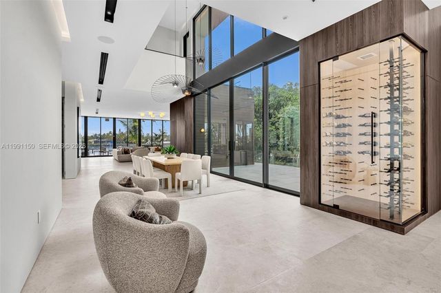535 N Shore Drive, Miami Beach, FL 33141