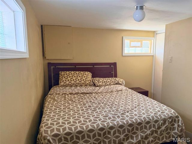 11236 Marley Drive, St Louis, MO 63123