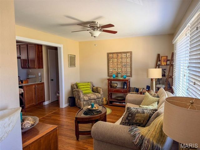 11236 Marley Drive, St Louis, MO 63123