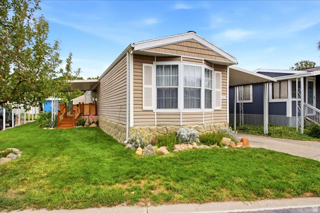 772 W BIG MOUNTAIN DR #176, Salt Lake City, UT 84123 — photo 2