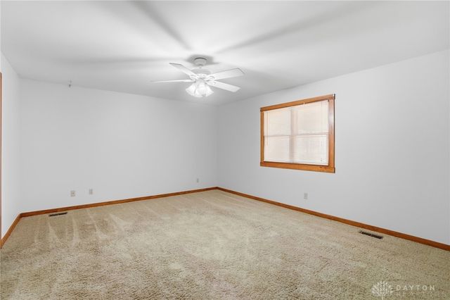 1398 Elizabeth Court, Springfield, OH 45503