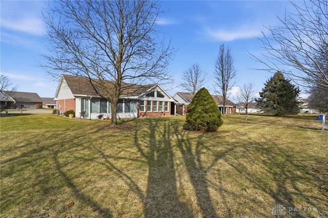 1398 Elizabeth Court, Springfield, OH 45503