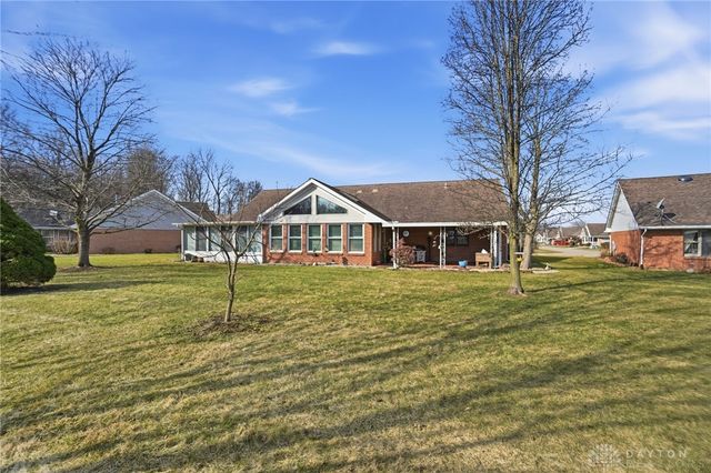 1398 Elizabeth Court, Springfield, OH 45503