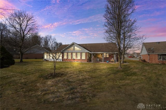 1398 Elizabeth Court, Springfield, OH 45503