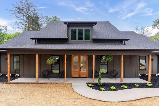 235 Bay View Drive, Salem, SC 29676