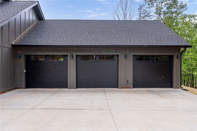 235 Bay View Drive, Salem, SC 29676