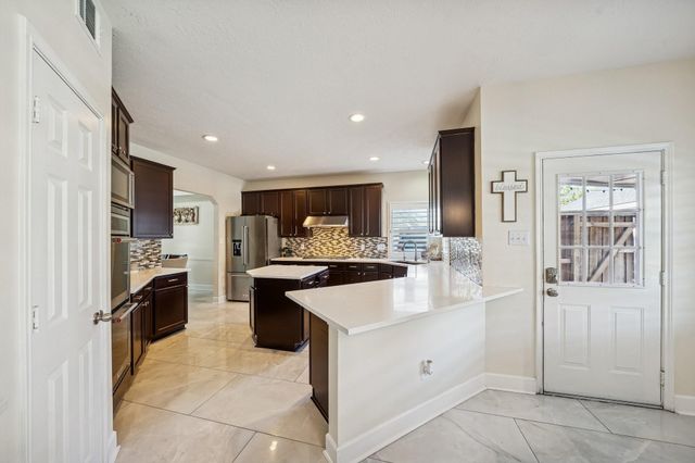 7411 Shady Arbour Court, Pasadena, TX 77505